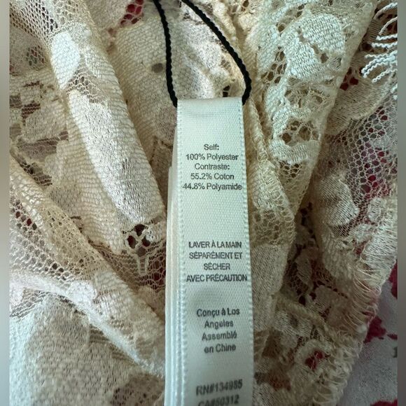 NWOT For Love & Lemons Floral Melrose Robe - Picture 12 of 12